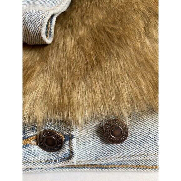 Levi's Premium Oversized Faux Fur Women Trucker S - Picture 11 of 11
